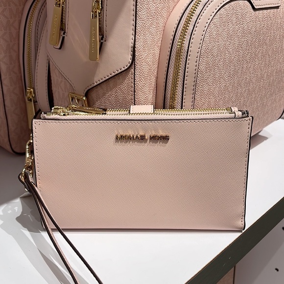 MICHAEL KORS LARGE DOUBLE ZIP WRISTLET WALLET PHONE CASE CLUTCH 
Powder Blush - Picture 1 of 16